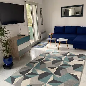 appartement-studio-sanary-centre.fr-provencehotel.com/